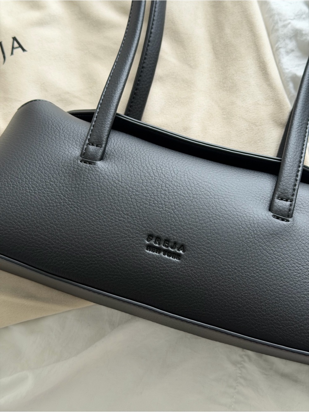 NWT FREJA MINI CHRYSTIE BAG - Picture 9 of 9